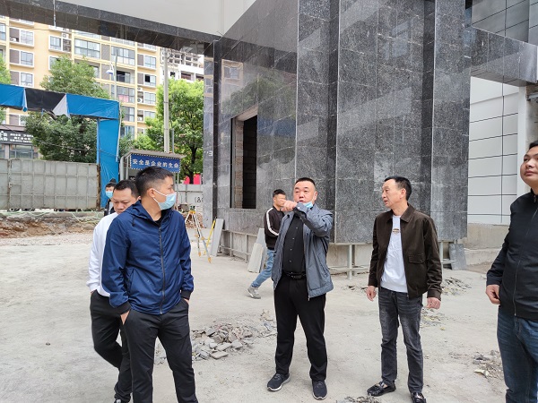 銅仁城交集團九龍地礦公司開展在建工程項目檢查